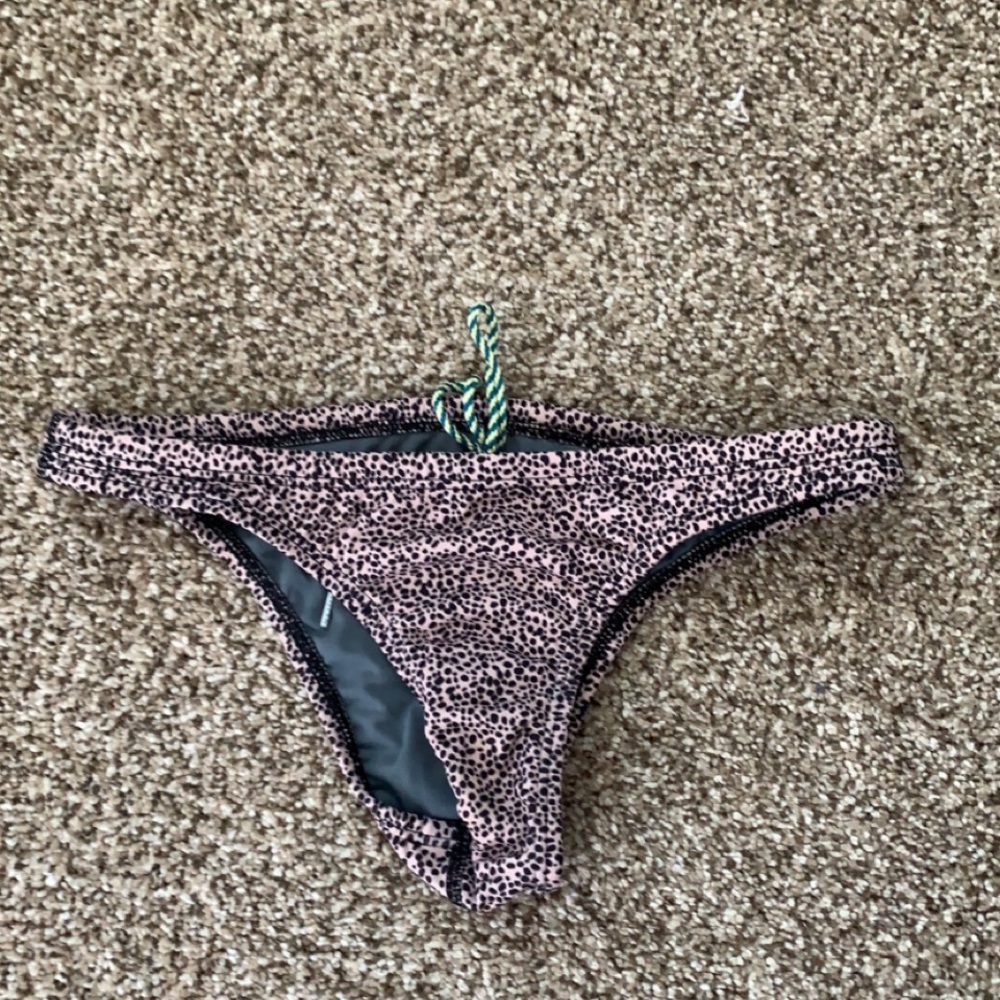 NWOT Jolyn Brazil swim bottoms
